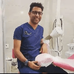 دکتر حسین ناصری