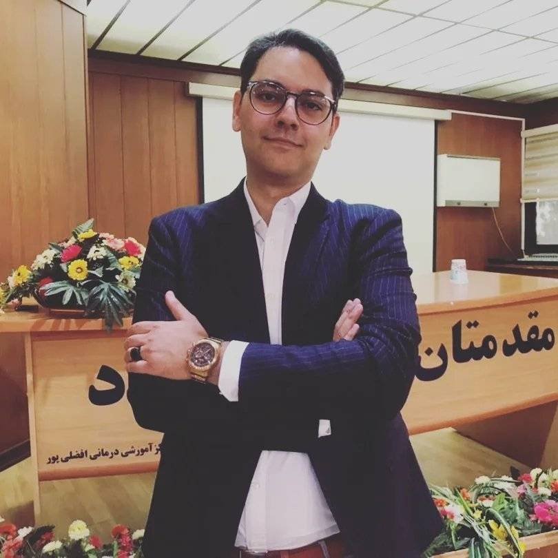 دکتر آرین محمدی نژاد دکتر آرین محمدی نژاد